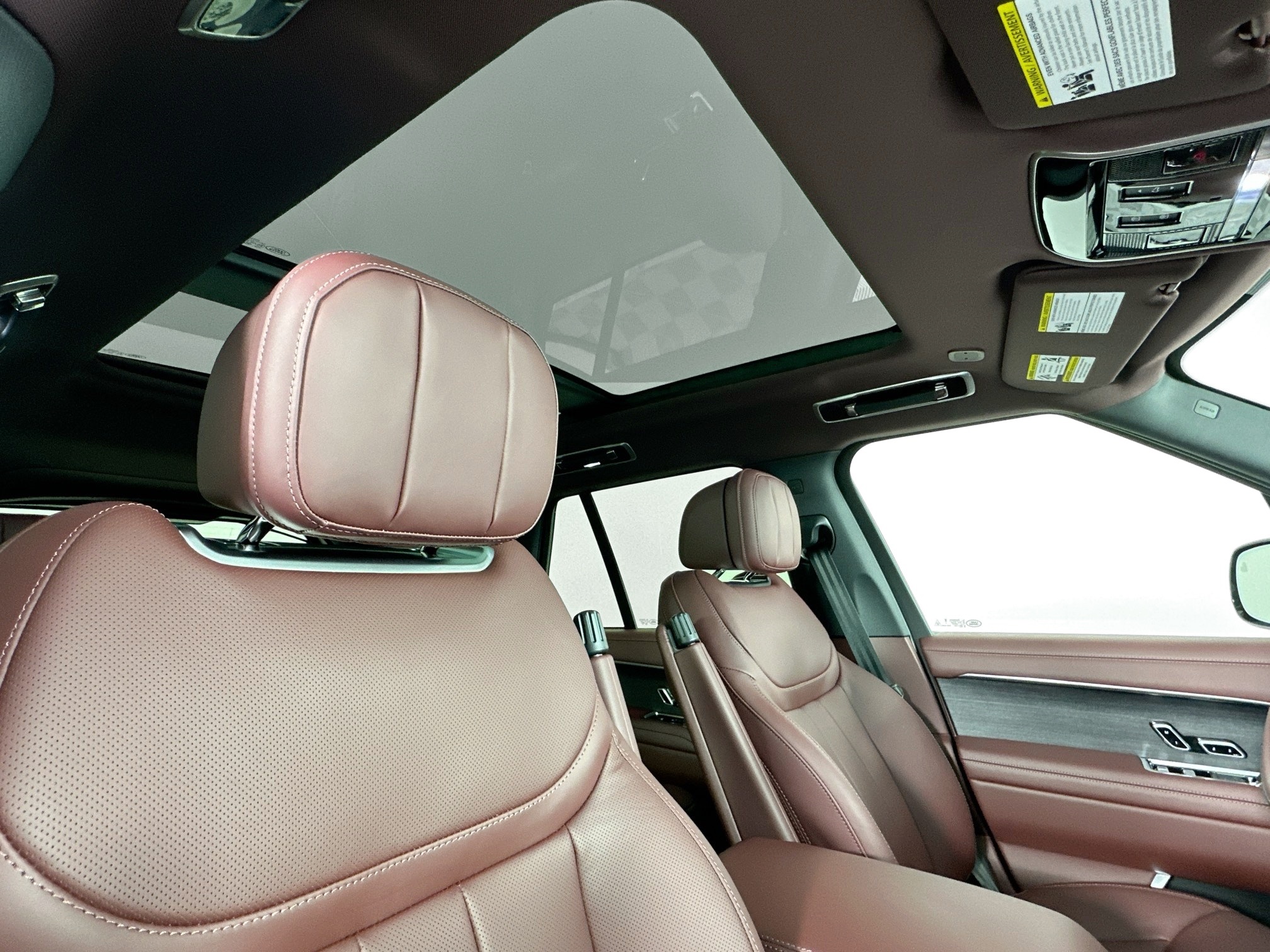 new 2025 Land Rover Range Rover car, priced at $152,210