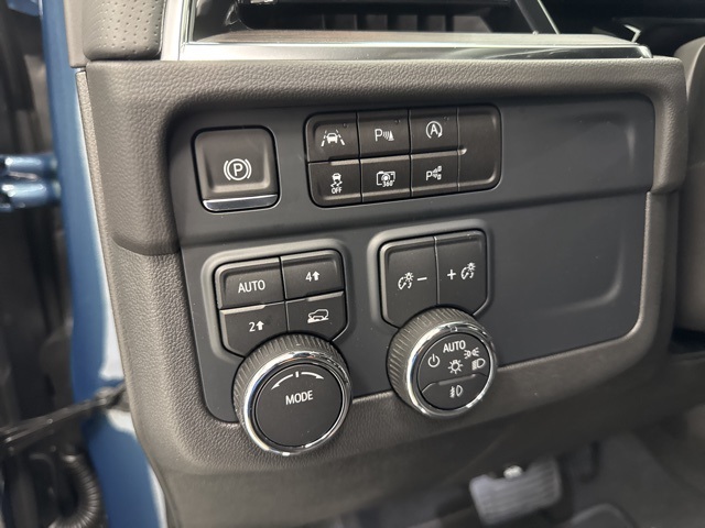 new 2025 Chevrolet Tahoe car, priced at $78,575