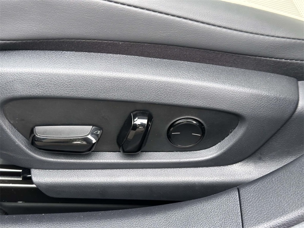 new 2025 Lexus ES car, priced at $49,544