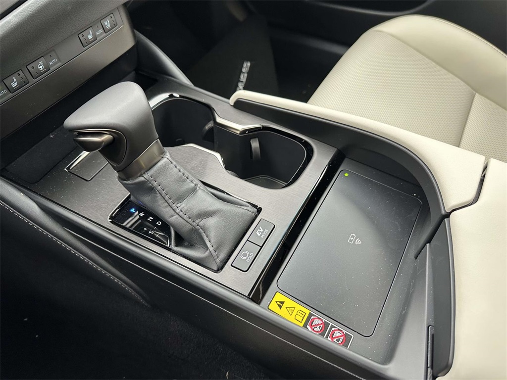 new 2025 Lexus ES car, priced at $49,544