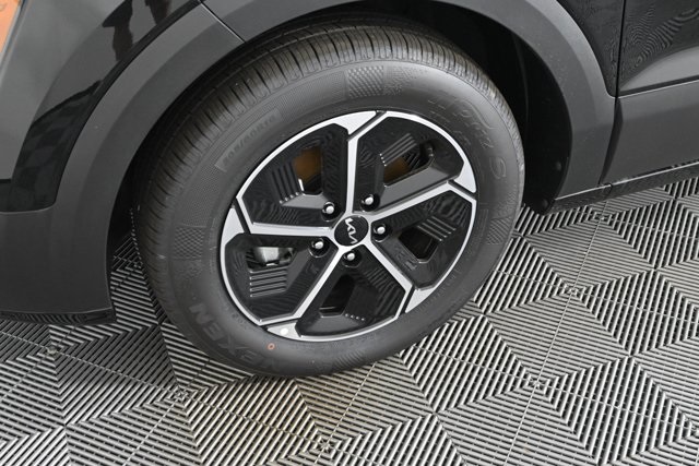 new 2025 Kia Niro car, priced at $31,230