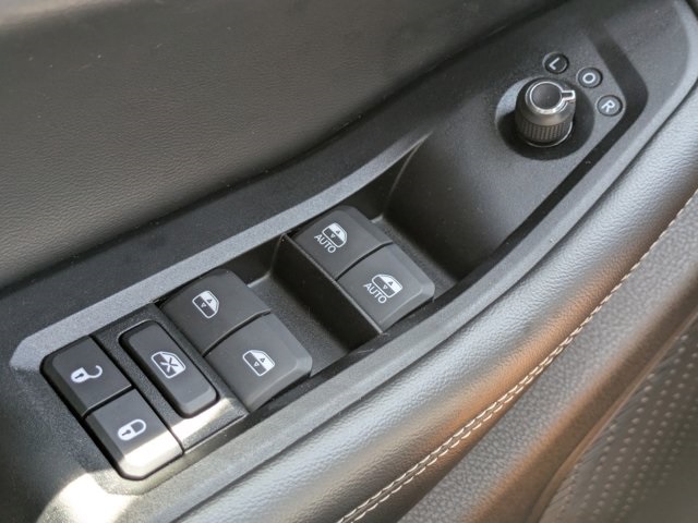 used 2023 Jeep Grand Cherokee L car, priced at $24,863
