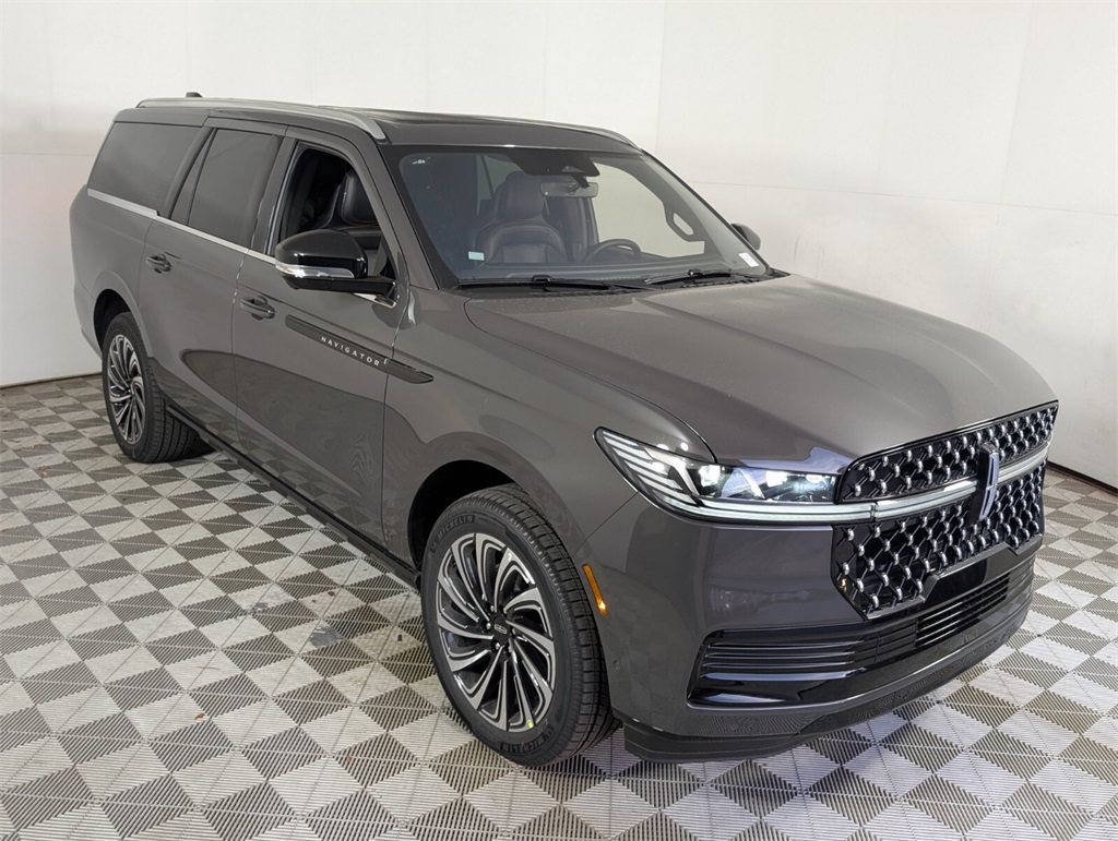 new 2025 Lincoln Navigator car, priced at $120,464