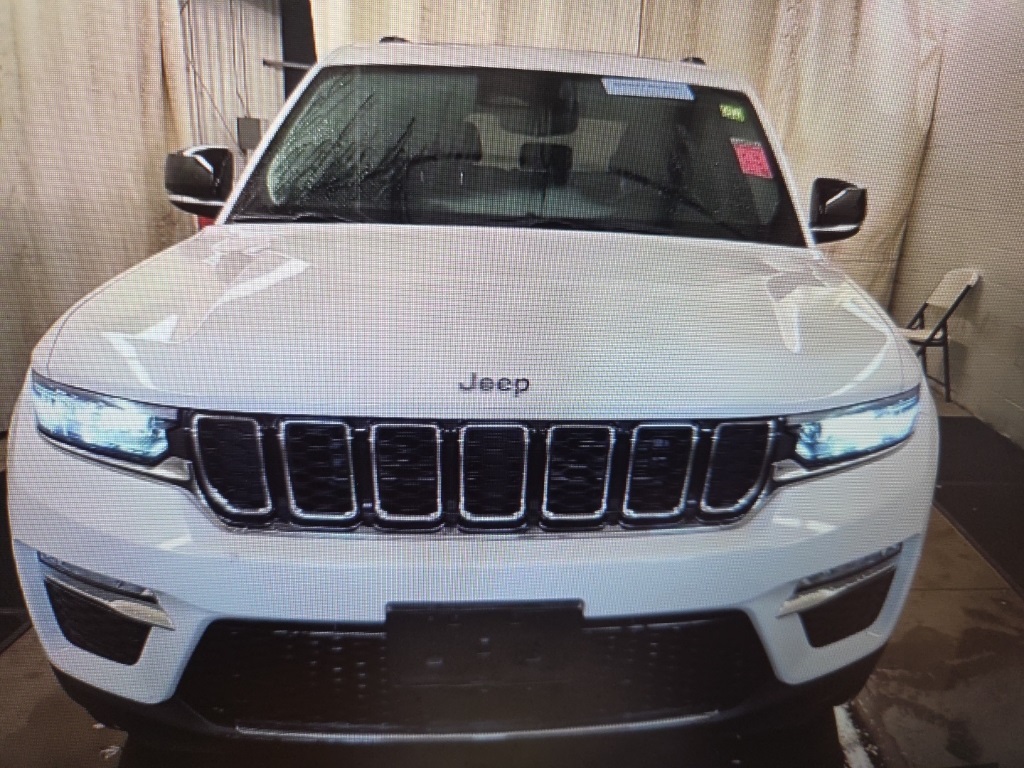 used 2022 Jeep Grand Cherokee car, priced at $31,500