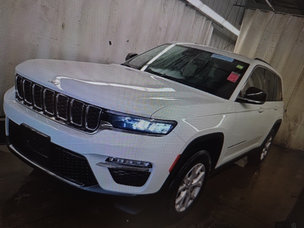 used 2022 Jeep Grand Cherokee car, priced at $31,500
