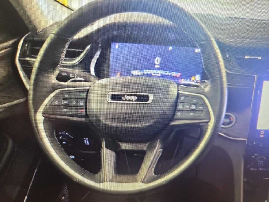 used 2022 Jeep Grand Cherokee car, priced at $31,500