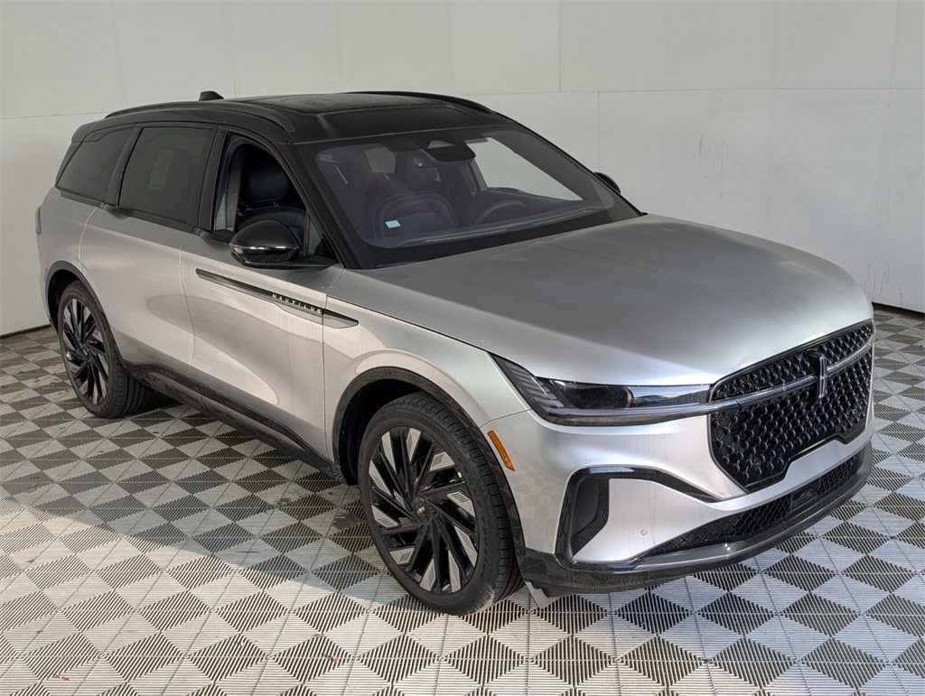 new 2025 Lincoln Nautilus car, priced at $67,464
