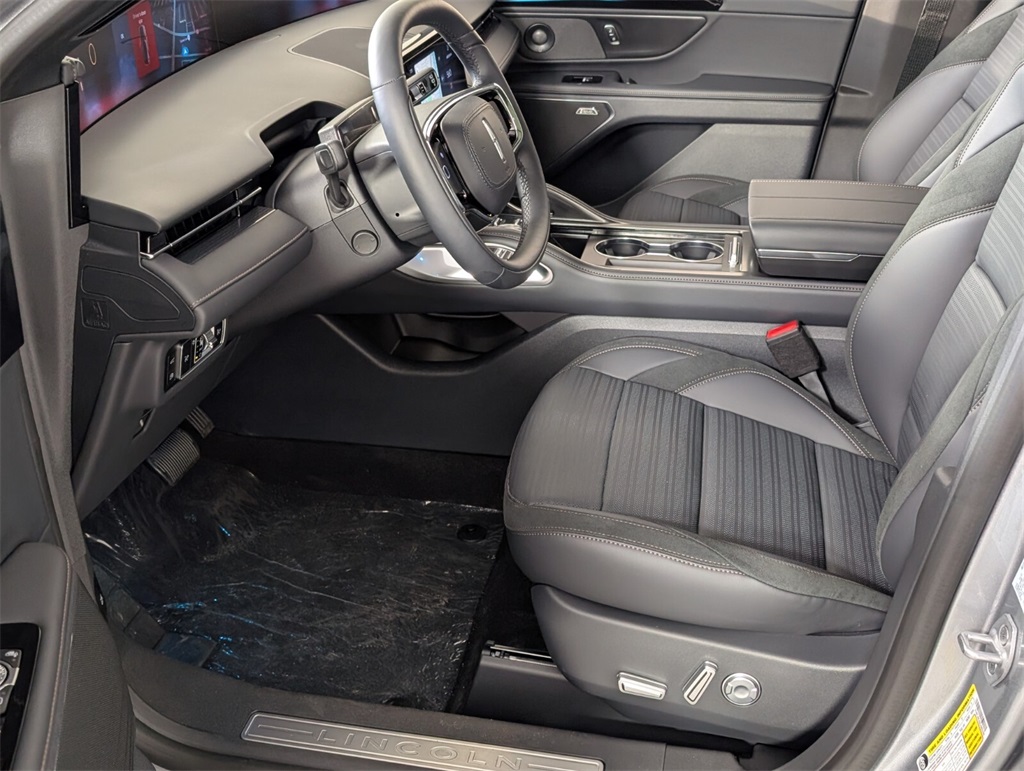 new 2025 Lincoln Nautilus car, priced at $67,464