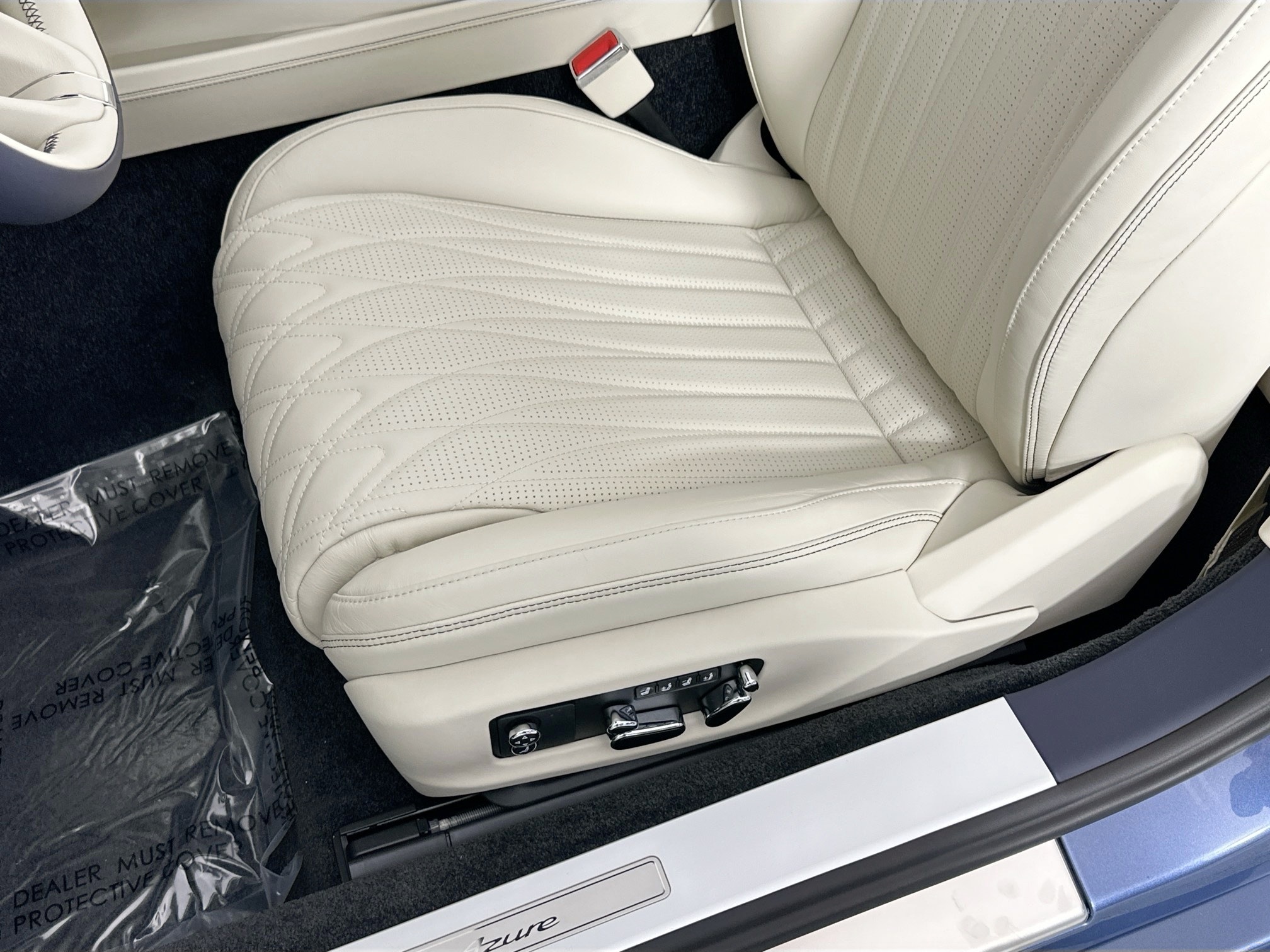 new 2026 Bentley Contiental GTC car