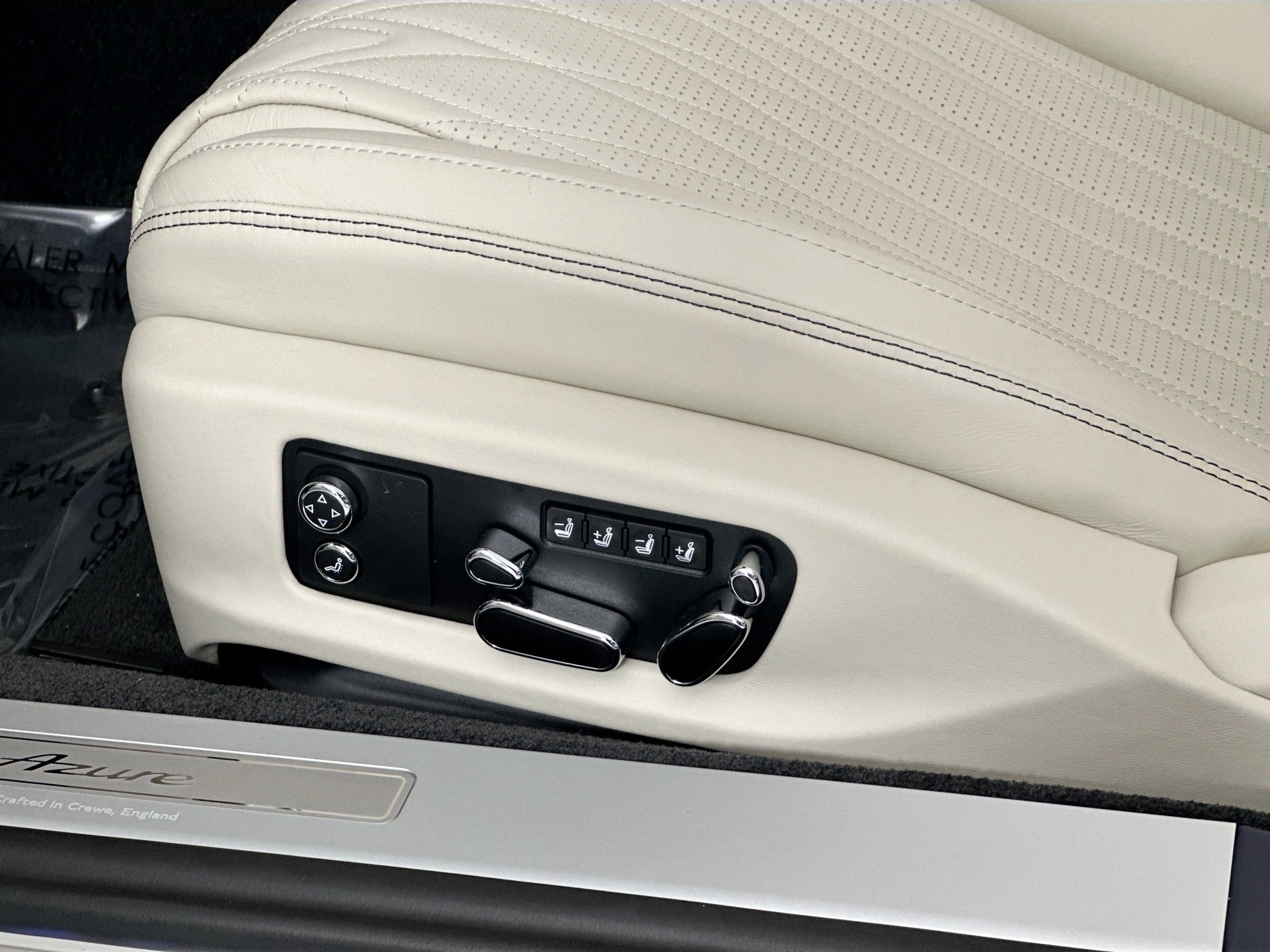 new 2026 Bentley Contiental GTC car