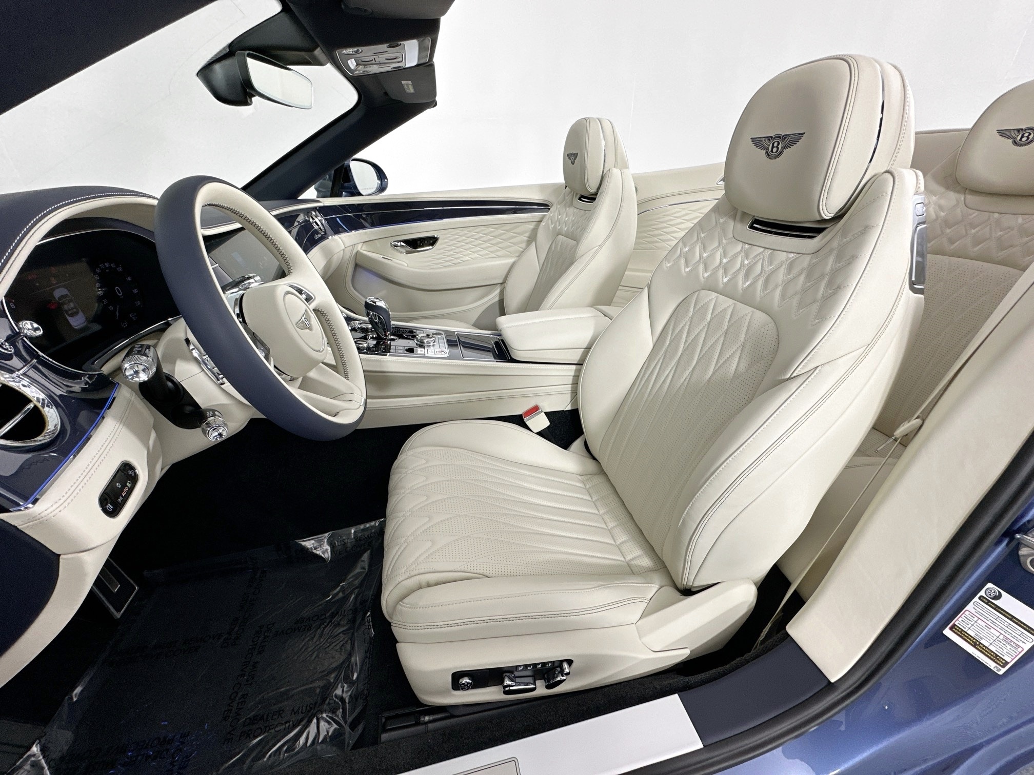 new 2026 Bentley Contiental GTC car