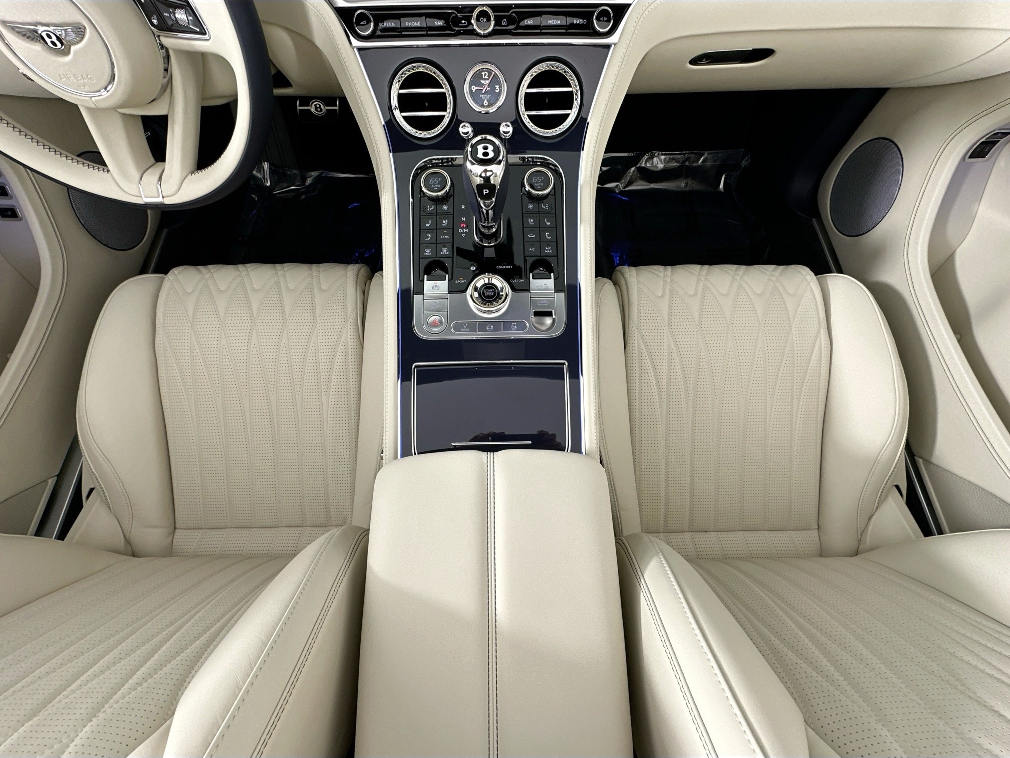 new 2026 Bentley Contiental GTC car