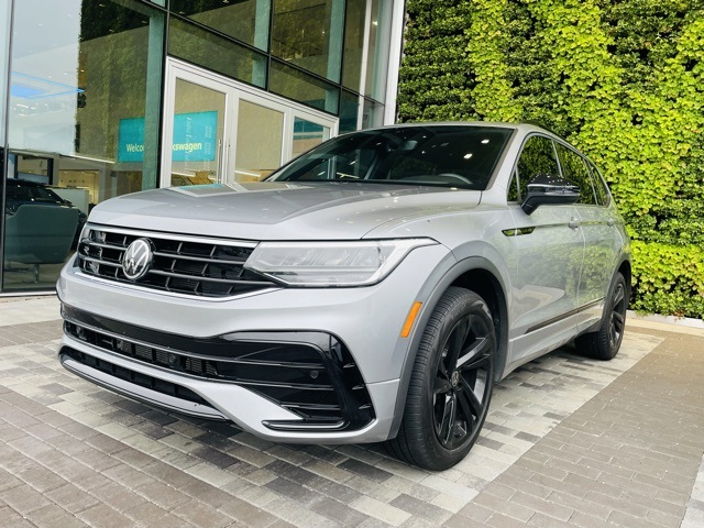used 2023 Volkswagen Tiguan car, priced at $28,900