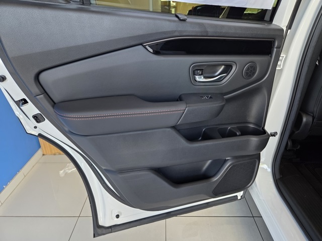 new 2025 Honda Pilot car, priced at $51,305