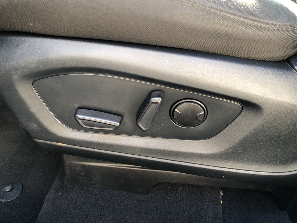 used 2022 Ford Explorer car, priced at $27,900