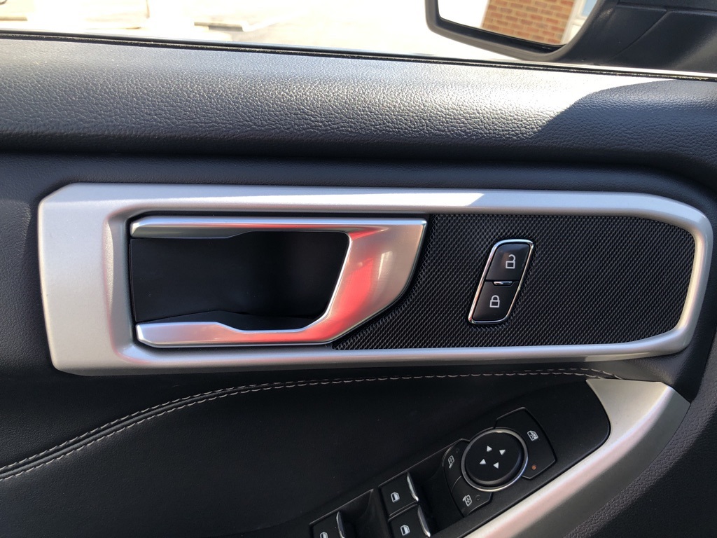 used 2022 Ford Explorer car, priced at $27,900