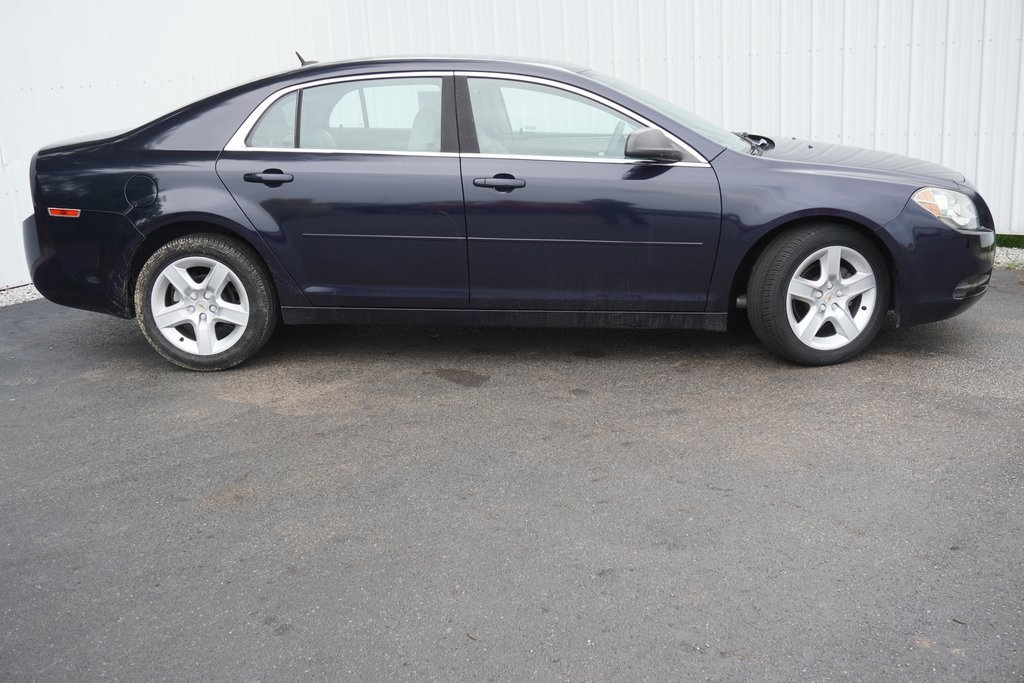 used 2011 Chevrolet Malibu car, priced at $11,500