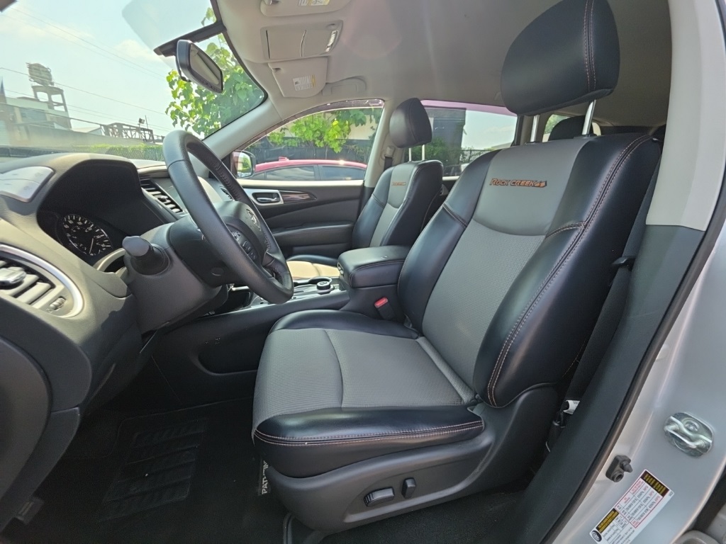 used 2020 Nissan Pathfinder car, priced at $17,595