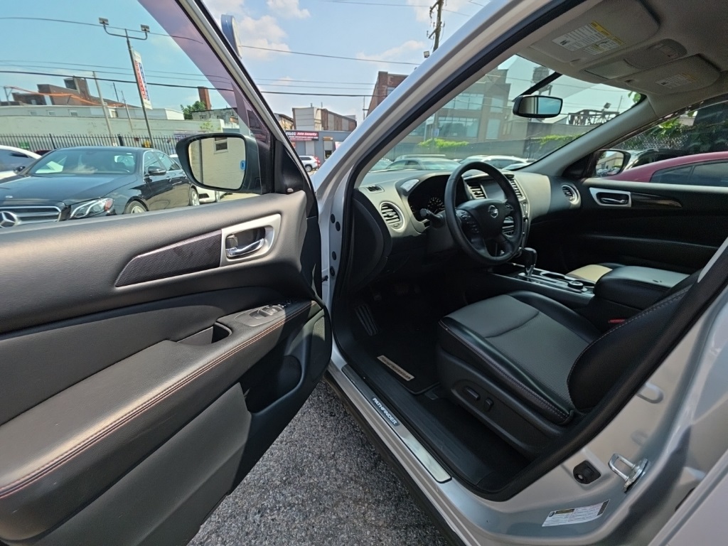 used 2020 Nissan Pathfinder car, priced at $17,595