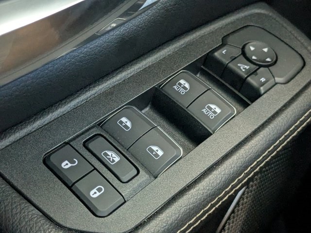 new 2025 Ram 1500 car, priced at $59,555