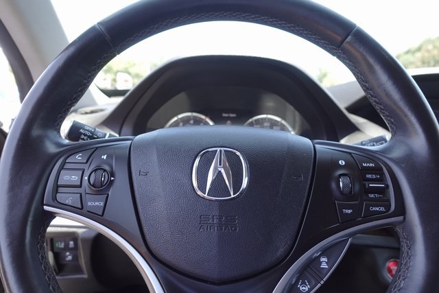 used 2020 Acura MDX car, priced at $27,500