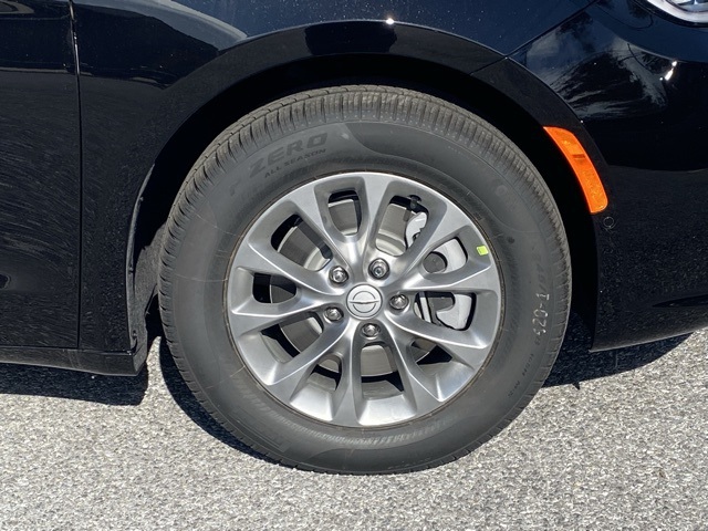 new 2026 Chrysler Pacifica car, priced at $39,830