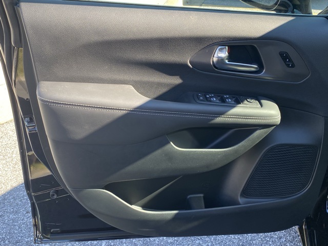 new 2026 Chrysler Pacifica car, priced at $39,830