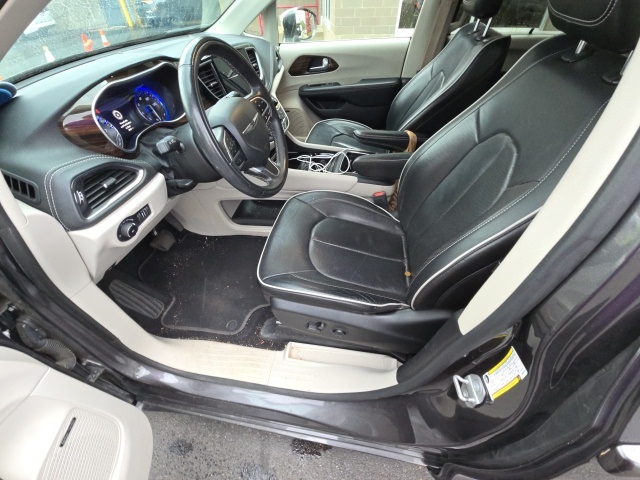 used 2022 Chrysler Pacifica car, priced at $31,788