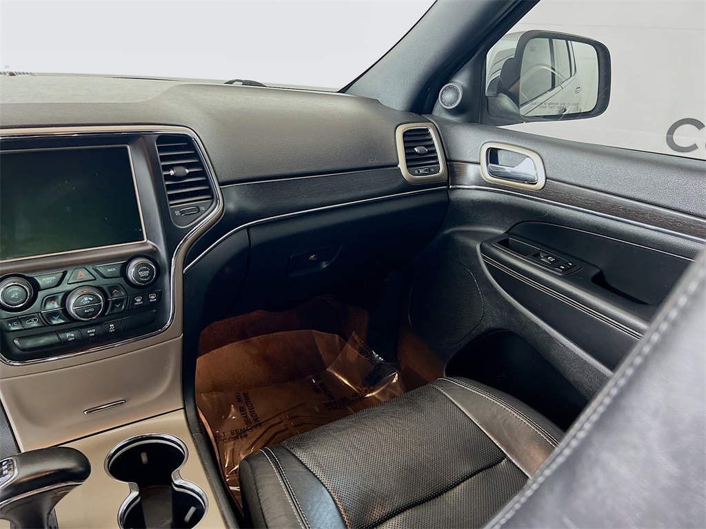 used 2015 Jeep Grand Cherokee car, priced at $10,888