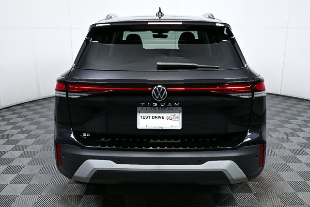 new 2025 Volkswagen Tiguan car, priced at $36,641