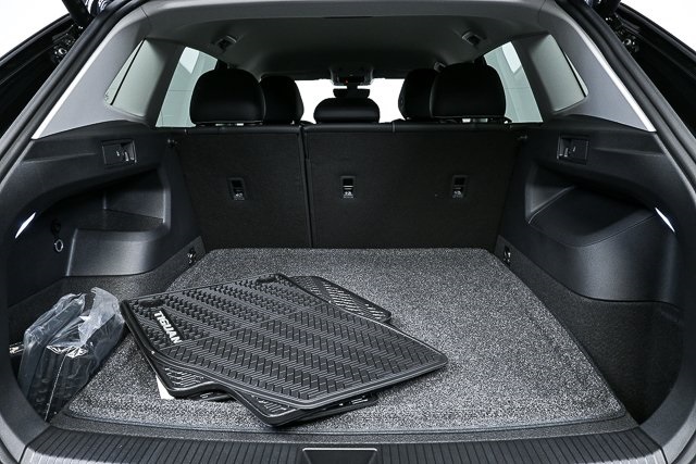 new 2025 Volkswagen Tiguan car, priced at $36,641