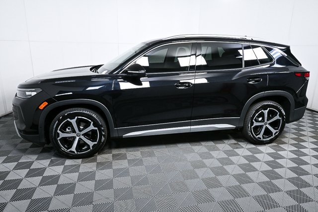 new 2025 Volkswagen Tiguan car, priced at $36,641
