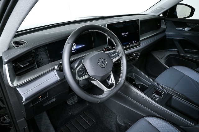 new 2025 Volkswagen Tiguan car, priced at $36,641