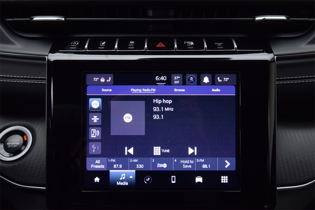 new 2025 Jeep Grand Cherokee car, priced at $41,928