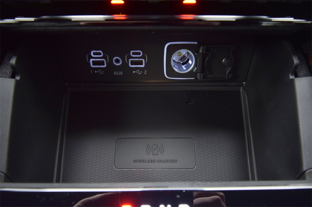 new 2025 Jeep Grand Cherokee car, priced at $41,928