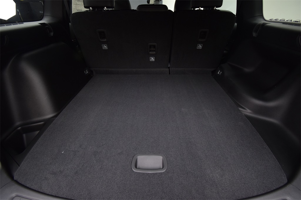 new 2025 Jeep Grand Cherokee car, priced at $41,928
