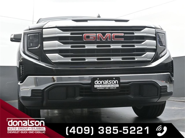 new 2025 GMC Sierra 1500 car, priced at $44,000