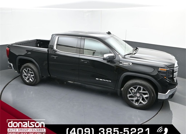 new 2025 GMC Sierra 1500 car, priced at $44,000