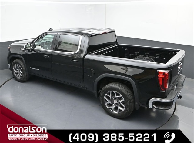 new 2025 GMC Sierra 1500 car, priced at $44,000