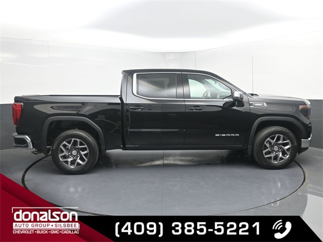 new 2025 GMC Sierra 1500 car, priced at $44,000