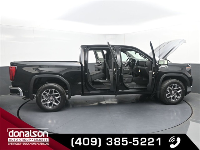 new 2025 GMC Sierra 1500 car, priced at $44,000