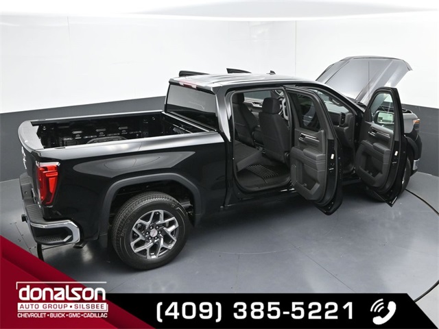 new 2025 GMC Sierra 1500 car, priced at $44,000