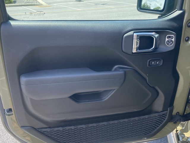 new 2025 Jeep Wrangler car, priced at $45,836