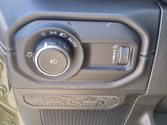 new 2025 Jeep Wrangler car, priced at $45,836