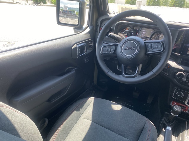 new 2025 Jeep Wrangler car, priced at $45,836