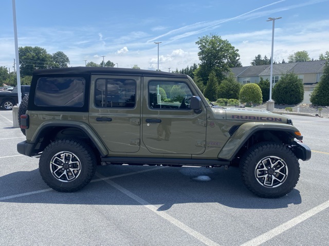 new 2025 Jeep Wrangler car, priced at $45,836