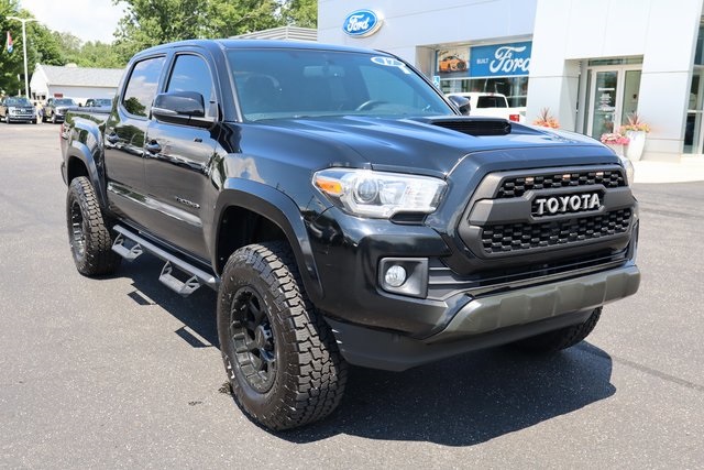 used 2017 Toyota Tacoma car, priced at $26,000