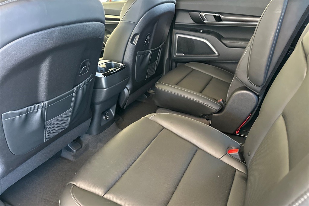 new 2025 Kia Telluride car, priced at $43,119
