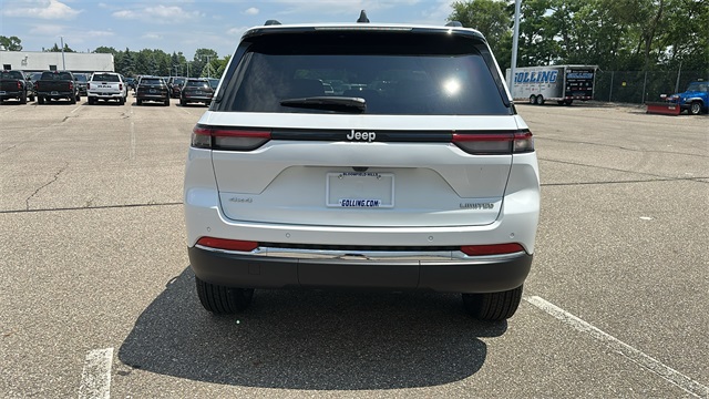 new 2025 Jeep Grand Cherokee car, priced at $44,494