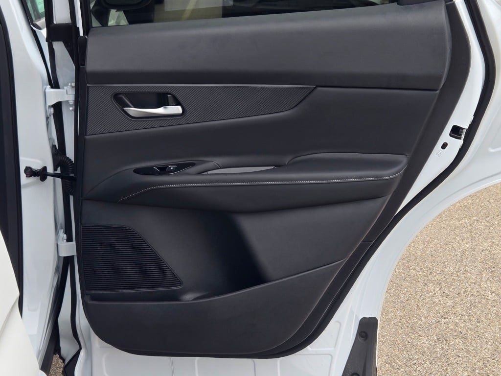 new 2025 Nissan Murano car, priced at $44,075